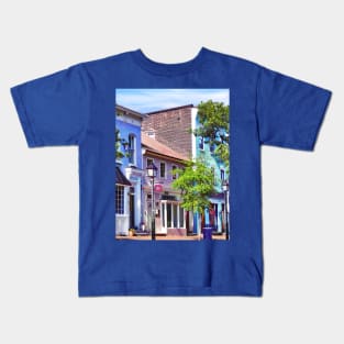 Alexandria VA - Blue Buildings on King Street Kids T-Shirt